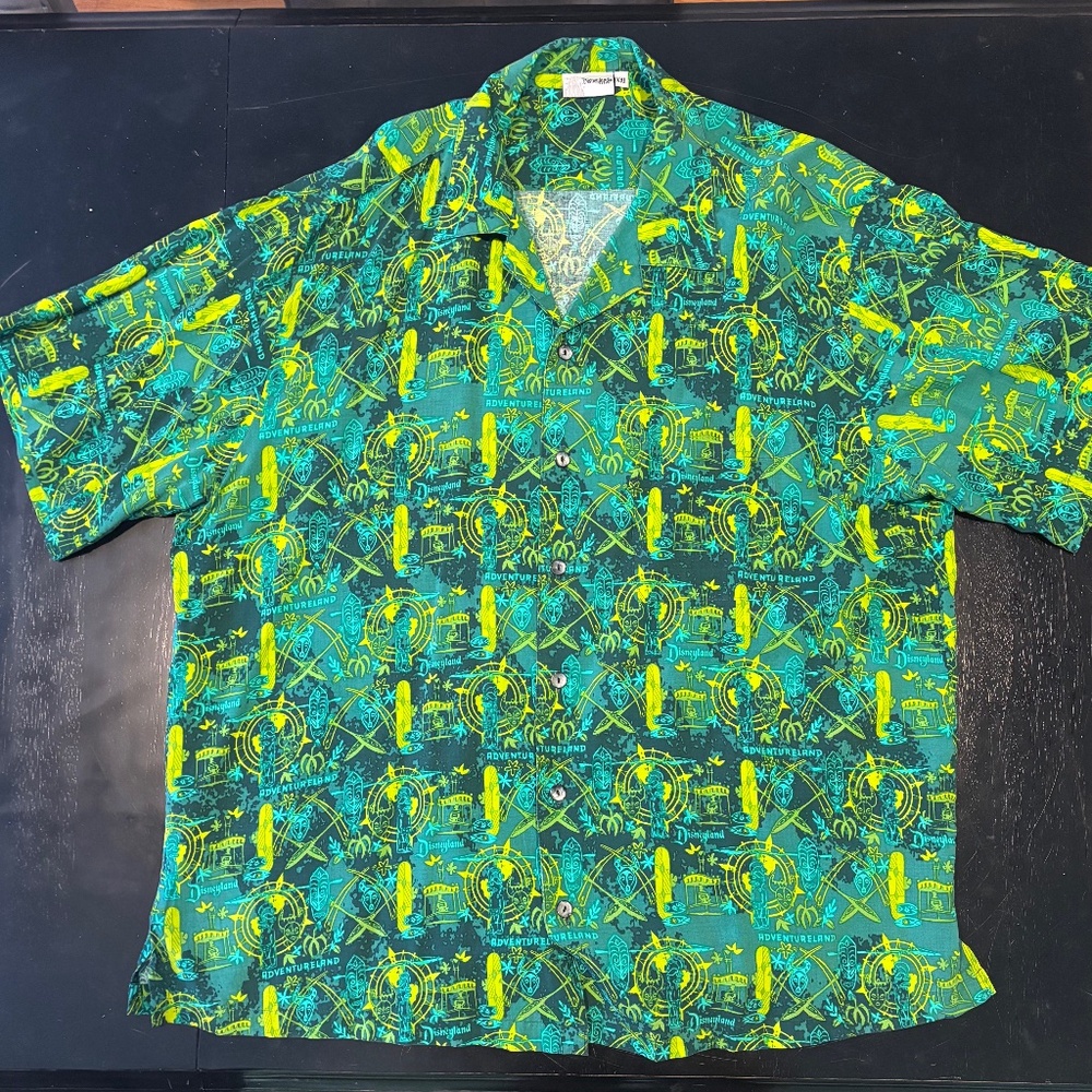Disney Disneyland Resort Adventureland Jungle Cruise Tiki Hawaiian Shirt XXL